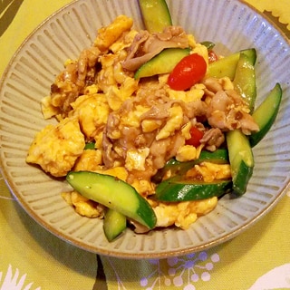 豚小間ときゅうり・卵・トマトの炒め物